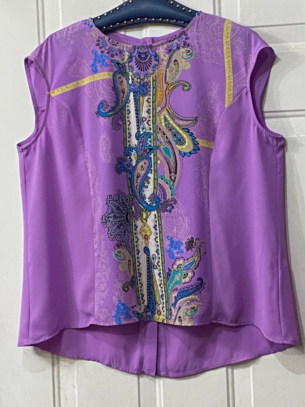 NWT New York & Co Sz XL Blouse Sleeveless Button Back Purple/ Multi Paisley